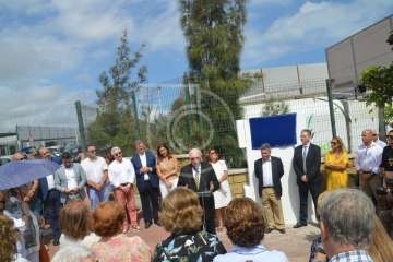 Acto de descubrimiento de la placa de la calle de Farmacéutico Francisco Artiles Betancor (Foto TA)
